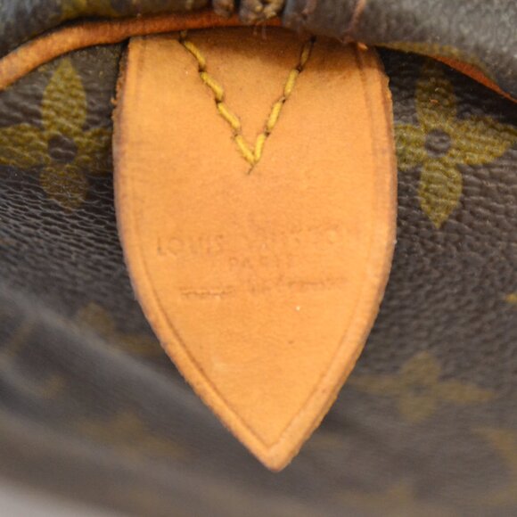 Authentic Louis Vuitton Speedy 30 Handbag With Certificate of Authenticity (GUC) - Picture 7 of 11